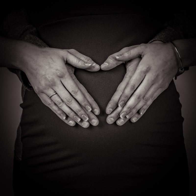 Jessica And Olly Maternity Shoot